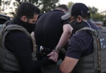 ICE arrestó