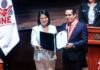 Keiko Fujimori es oficialmente Presidenta Electa del Perú Keiko Fujimori recibe credenciales