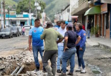 Supervisan obras de sustitución de tuberías en casco central de Guacara sustitución de tuberías