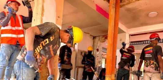 Más de 1.300 obreros se mantienen desplegados en La Guaira para su reconstrucción