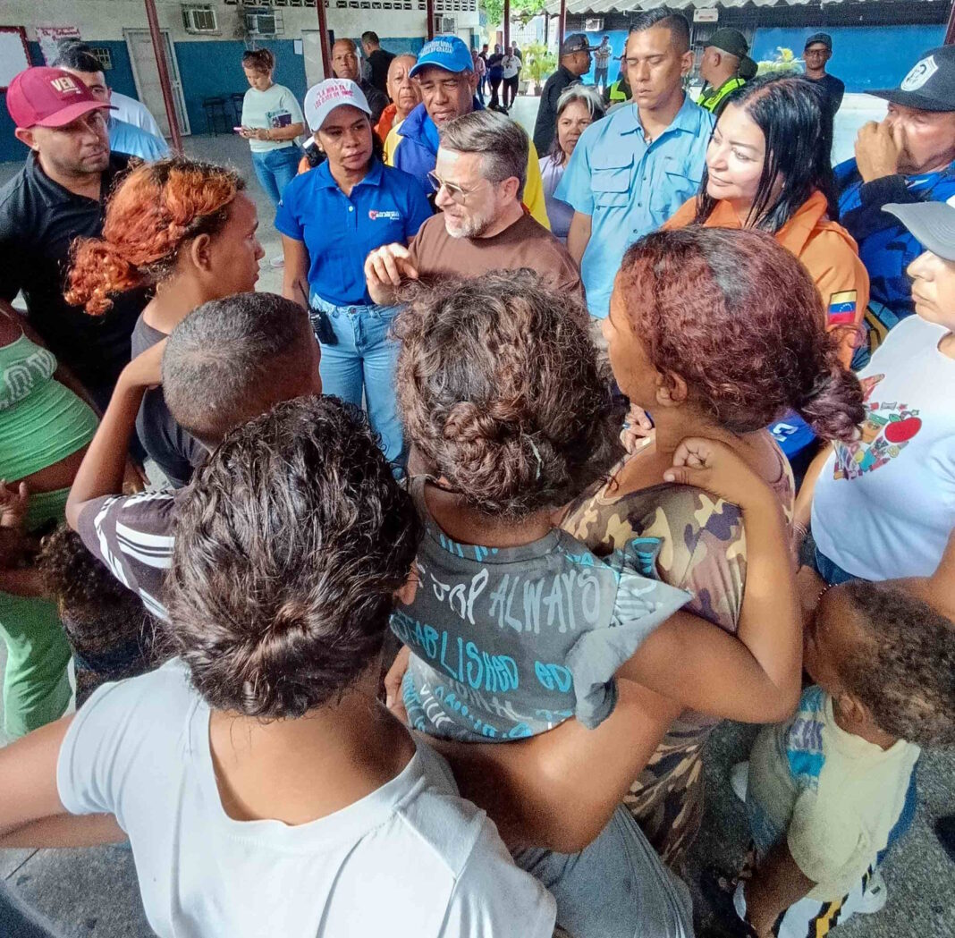 Lacava inspecciona refugios y evalúa daños por sismo en Juan José Mora juan josé mora