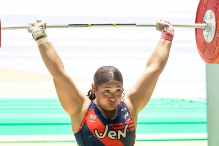 Lidysmar Aparicio domina en el Mundial Juvenil de Levantamiento de Pesas Lidysmar Aparicio domina en el Mundial Juvenil de Levantamiento de Pesas