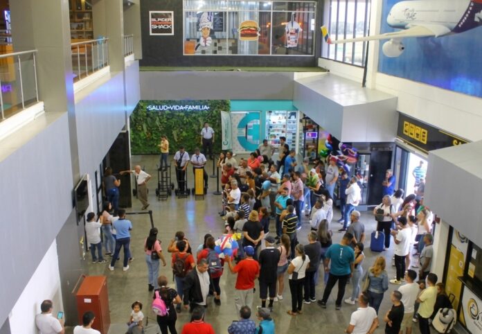 movilización Aeropuerto Arturo Michelena de Valencia movilización Aeropuerto Arturo Michelena de Valencia