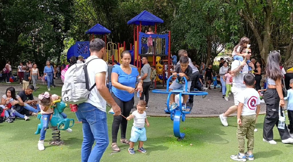 (Editando)Así se preparan los carabobeños para celebrar el día del niño (Editando)Así se preparan los carabobeños para celebrar el día del niño