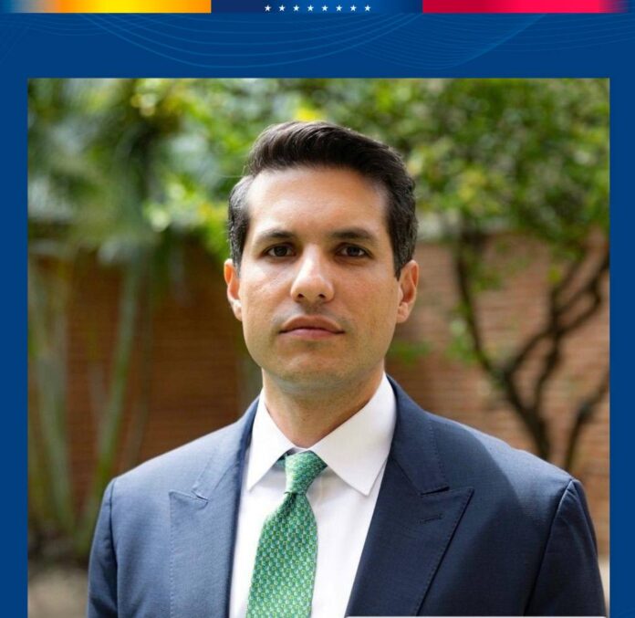 alejandro-puglia-designado alejandro-puglia-designado