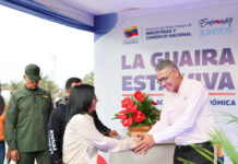 Presidenta (E) otorga financiamiento a comercios y emprendedores afectados por sismos en La Guaira financiamiento