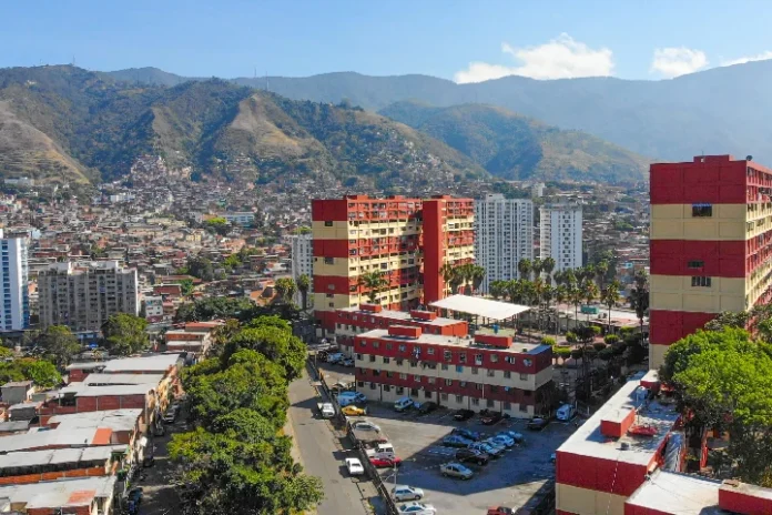 Entregan totalmente rehabilitados 100 apartamentos en Caracas Entregan totalmente rehabilitados 100 apartamentos en Caracas