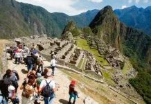 Machu Picchu enfrenta graves riesgos de conservación por sobrecarga de visitantes Machu Picchu sobrecarga de visitantes