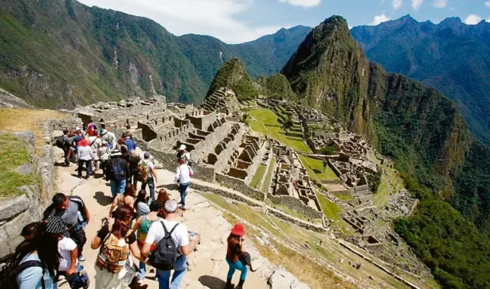 Machu Picchu sobrecarga de visitantes