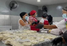 Madres cocineras ofrecen variedad de menús en campamentos transitorios Campamentos transitorios reciben variedad de menús balanceados