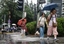 China contabiliza más de 28 mil evacuados por tifón Narra Tifón Narra en China