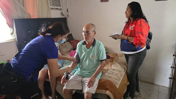 Jornada de atención social en San Blas atendió a 346 familias atención social valencia