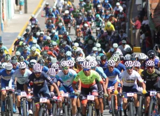 Vuelta a la Azulita