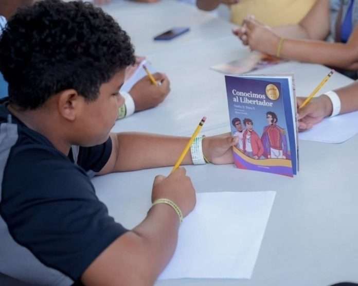 Plan Nacional de lectura se extiende de campamentos a las aulas educativas Plan Nacional de lectura se extiende de campamentos a las aulas educativas
