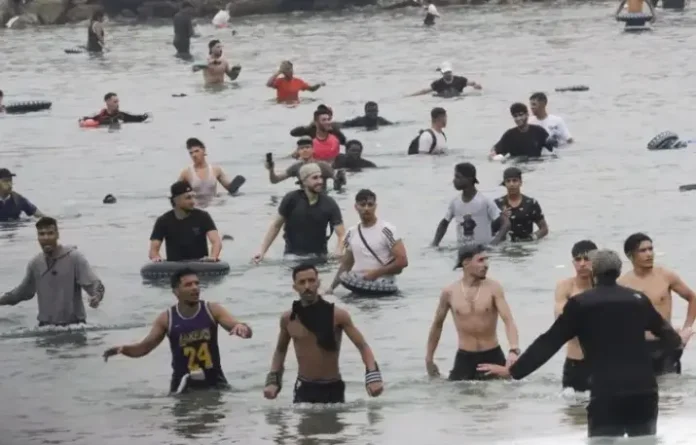 España despliega autoridades en Ceuta frente a nueva ola migratoria España despliega autoridades en Ceuta frente a nueva ola migratoria