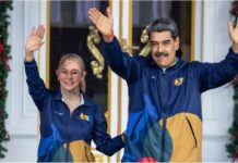Maduro saluda el camino del diálogo para consolidar la paz