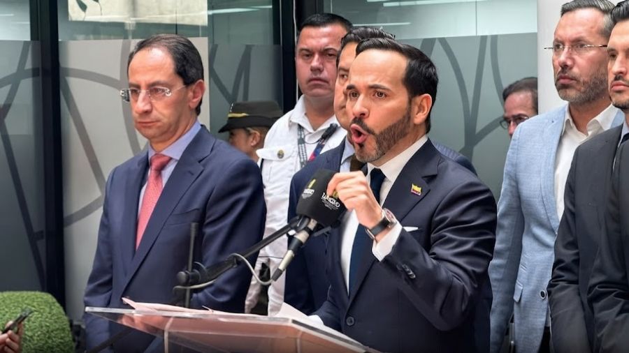 De la Espriella ordena deportación de migrantes en Colombia De la Espriella ordena deportación de migrantes en Colombia