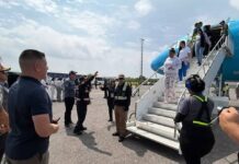 Plan Vuelta a la Patria reanuda vuelos desde EEUU tras terremotos