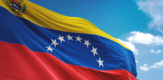 3 de agosto: se ondea el tricolor nacional en Venezuela