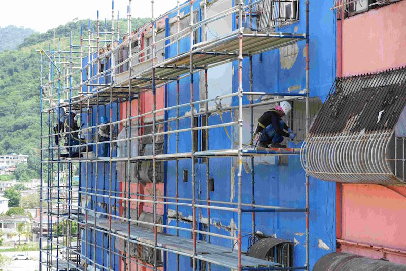 Plan Venezuela Renace rehabilita bloques dañados por sismos en Morón Juan José Mora