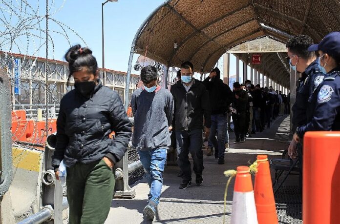 Primer grupo de migrantes deportados de EEUU llega a Liberia Primer grupo de migrantes deportados de EEUU llega a Liberia
