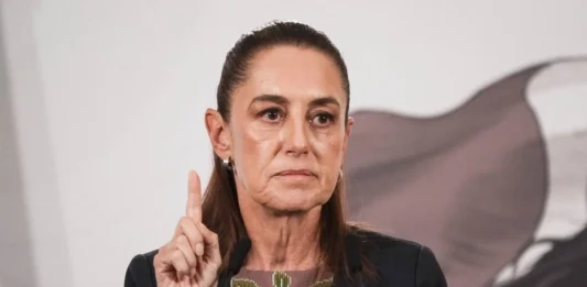 difundir noticias falsas con el objetivo de desestabilizar gobiernos
