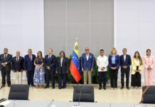 ¡En este momento! Gobierno y oposición inician diálogo (+Fotos)