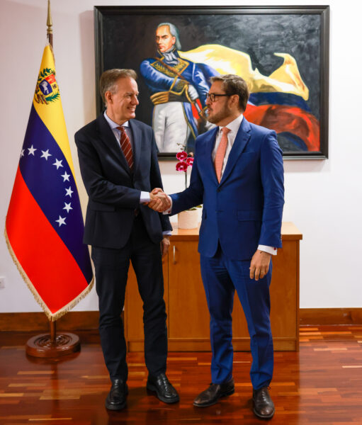El ministro para Relaciones Exteriores y Comercio Internacional, Félix Plasencia González, recibió este viernes al embajador del Reino de España en Caracas, Álvaro Albacete, para revisar los principales temas de la agenda bilateral entre Venezuela y España.