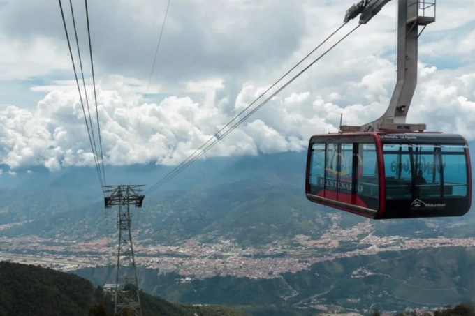 sistema El Teleférico Mukumbarí en vacaciones