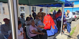 adultos mayores en Santa Rosa