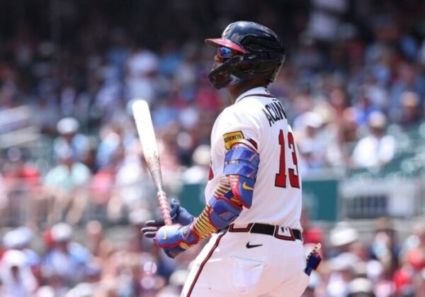 Acuña Jr. llega al Jonrón 27 superando a Freeman 