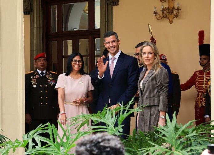Presidenta Delcy Rodríguez despide al presidente de Paraguay tras culminar su visita de trabajo Presidenta Delcy Rodríguez despide al presidente de Paraguay tras culminar su visita de trabajo