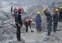En Nepal continua en aumento el número de fallecidos por riada Número de fallecidos por riada en Nepal