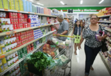 A esto se debe el aumento de las compras en los supermercados venezolanos El numero de compras en supermercados aumentaron un 50% en los últimos meses, dinamizado por la implementación de aplicaciones de financiamiento bajo la modalidad "compre ahora, pague después".