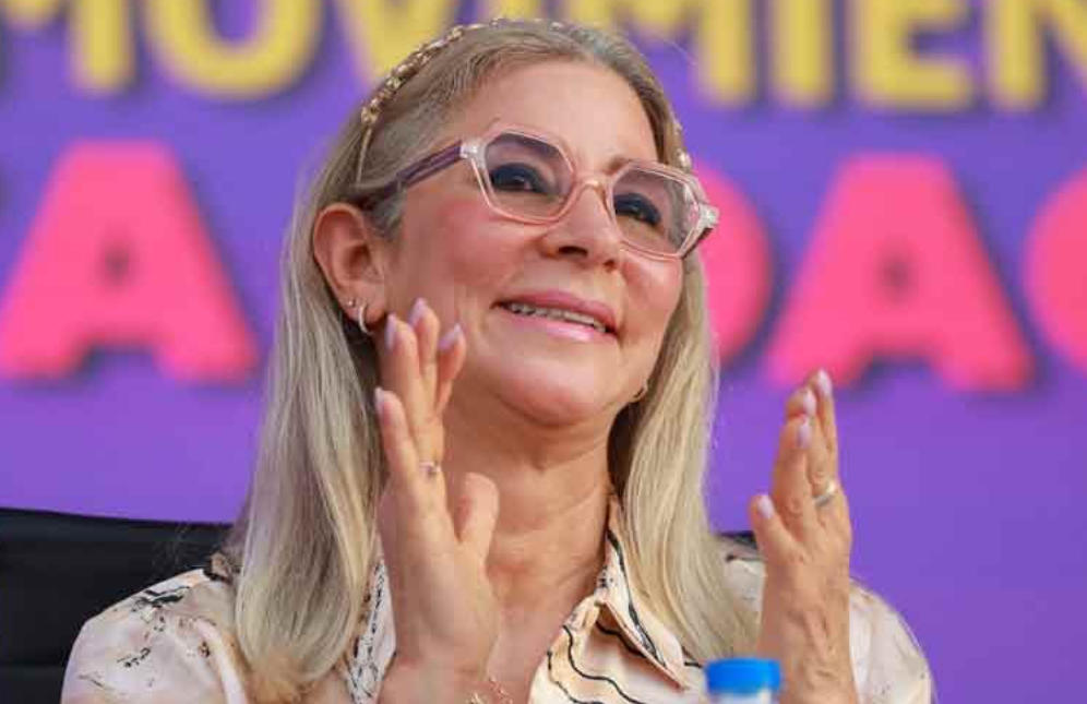 CILIA FLORES