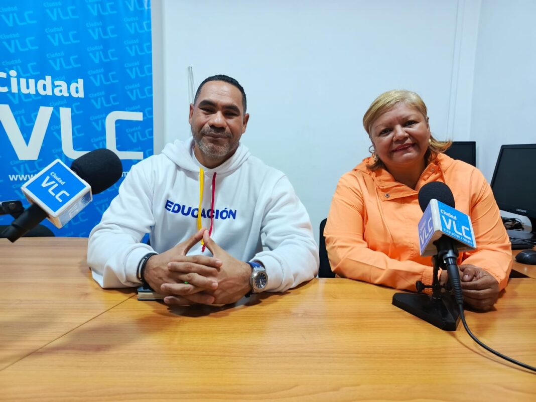 Autoridades ofrecen balance sobre el nuevo periodo escolar en Valencia Autoridades ofrecen balance sobre el nuevo periodo escolar en Valencia
