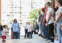 Presidenta Delcy Rodríguez entrega nuevas viviendas a 151 familias afectadas por el terremoto