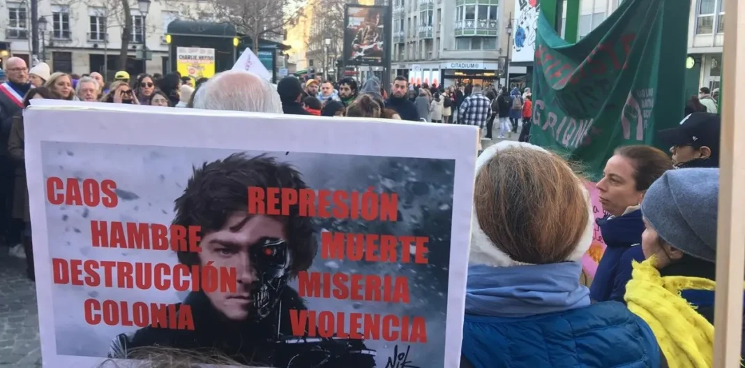 Piden declarar persona no grata a Milei