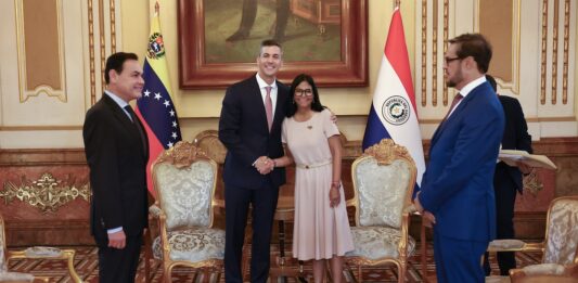 Presidenta Delcy Rodríguez recibe a presidente de Paraguay abrir