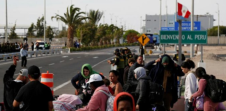 Perú deportará en barco a venezolanos en situación irregular