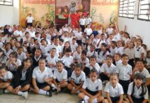Muchos cuentos para celebrar el Día del Narrador Oral en Venezuela Carlos Mujica cuentacuentos en Bejuma