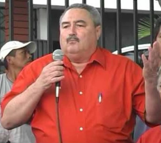 Wladimir Ruiz Tirado-portada 2 Wladimir Ruiz Tirado-fallecido 2015-hermano de Federico Ruiz Tirado-Letra a pie