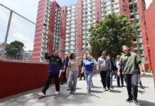 Delcy Rodríguez entrega 440 viviendas rehabilitadas