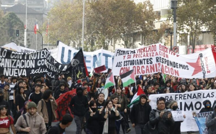 Estudiantes en Chile se movilizarán contra la agenda de Kast