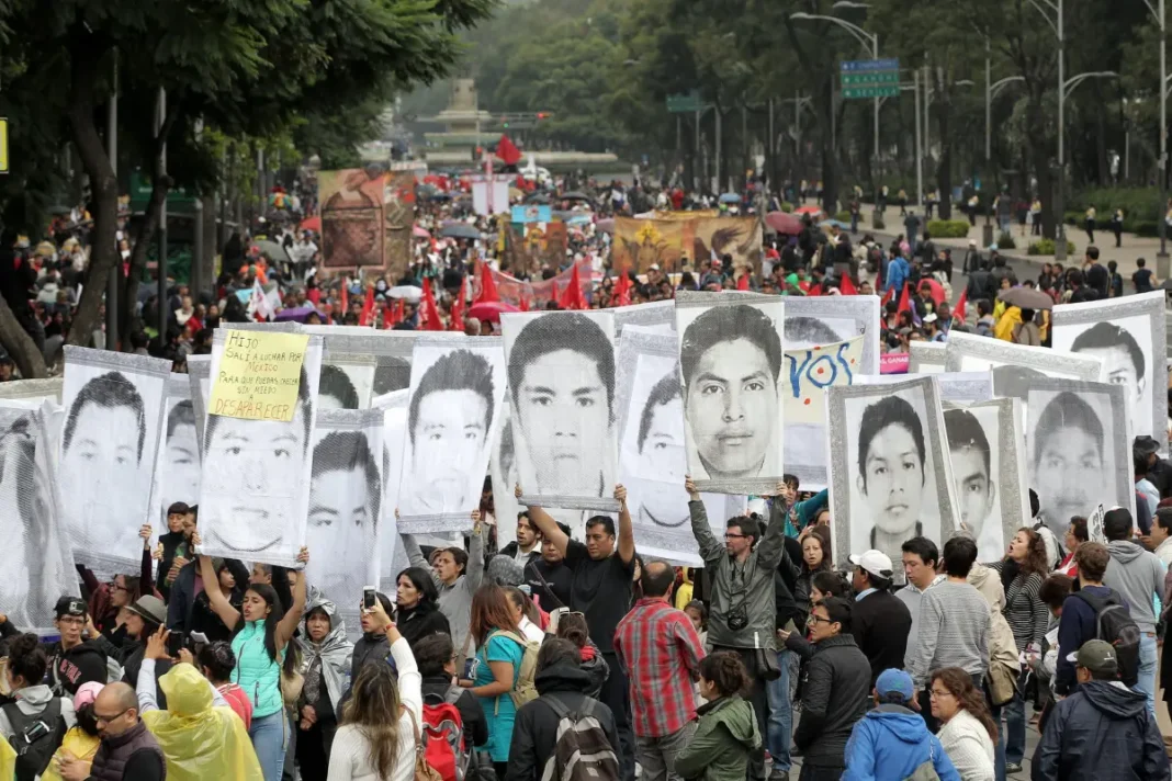 43 desaparecidos de Ayotzinapa 43 desaparecidos de Ayotzinapa