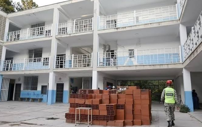 Desocupan 50 escuelas educativas funcionaban como refugio a nivel nacional Desocupan 50 escuelas educativas funcionaban como refugio a nivel nacional