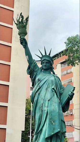 Estatua de La libertad-Valencia-Carabobo