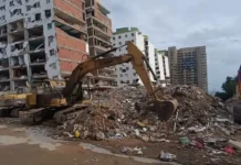 En Caracas se preparan 50 demoliciones de estructuras afectadas por los sismos Preparan en Caracas la demolición de 50 estructuras afectadas por los sismos