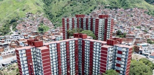 Plan Venezuela Renace - Entrega de viviendas rehabilitadas