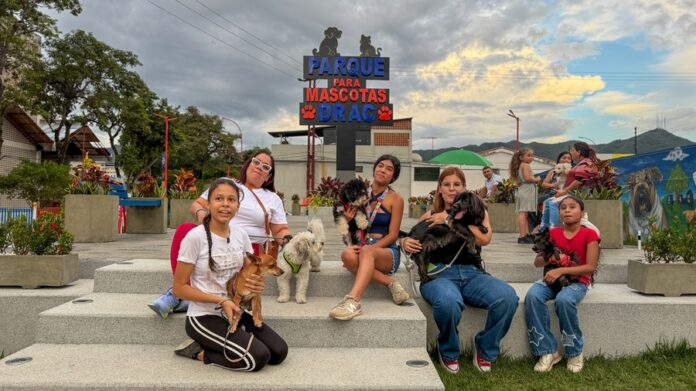 Parque para Mascotas “Drac”